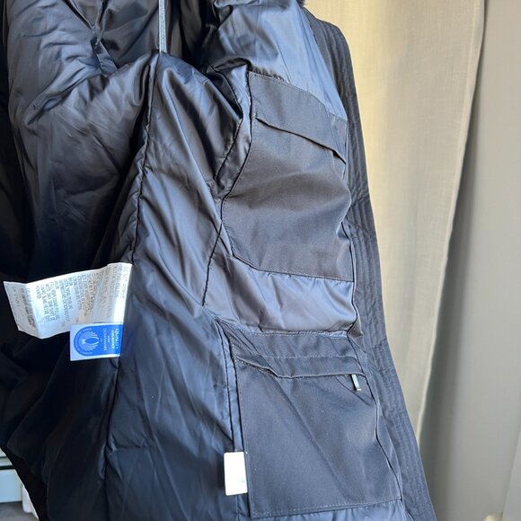 *RARE* Canada Goose Black Label Fitted Puffer - Picture 6 of 13